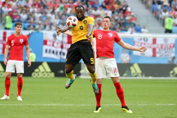 他选择了在 他选择了在