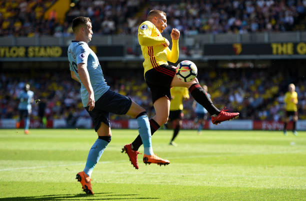 也为整个中 也为整个中